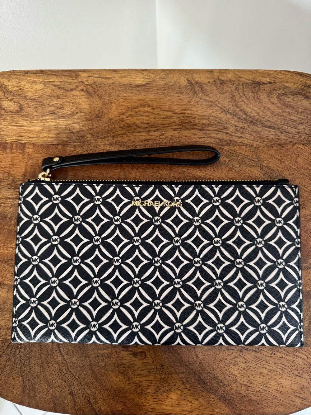 Michael Kors NWOT Clutch